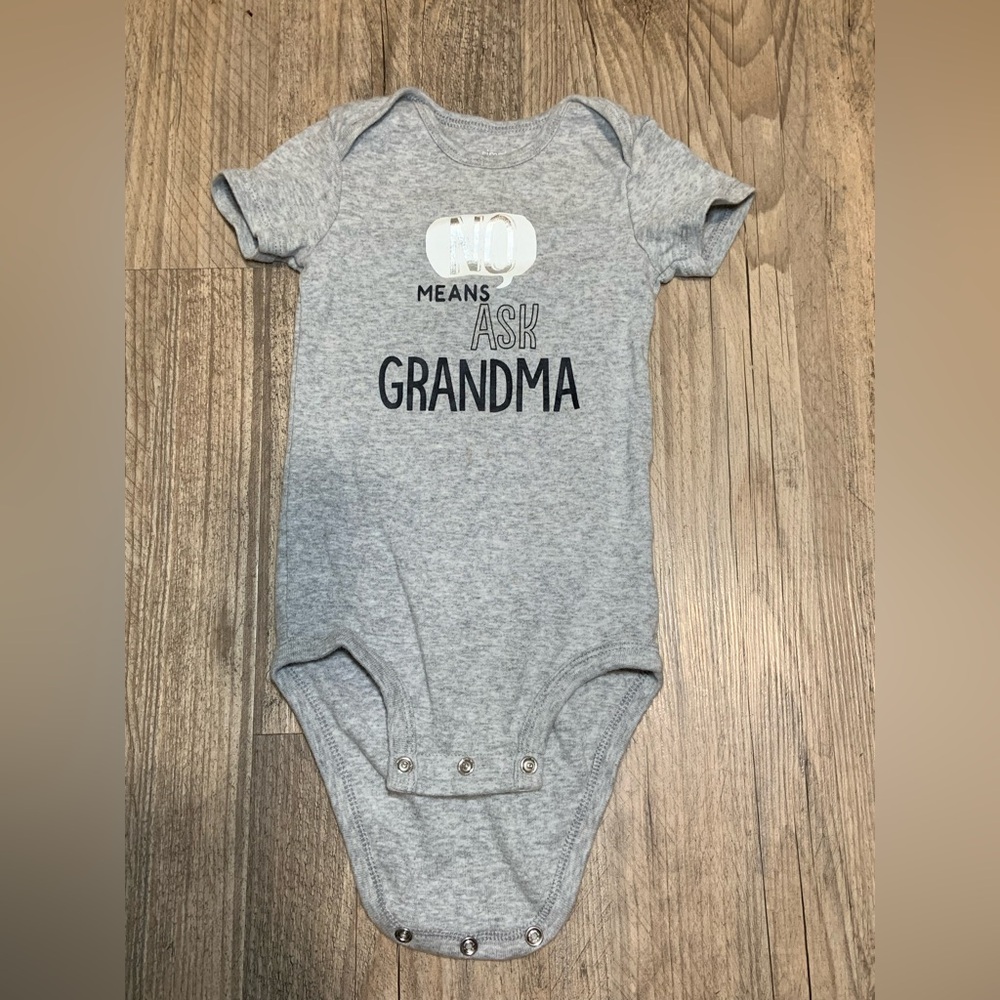 Gray Baby Bodysuit 0-3M “Ask Grandma” Funny Graphic Unisex